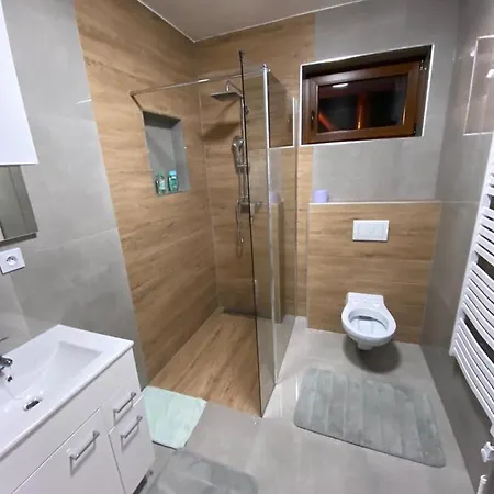 Lovely & Luxury Apartmán