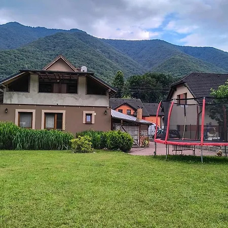 Lovely & Luxury Apartmán